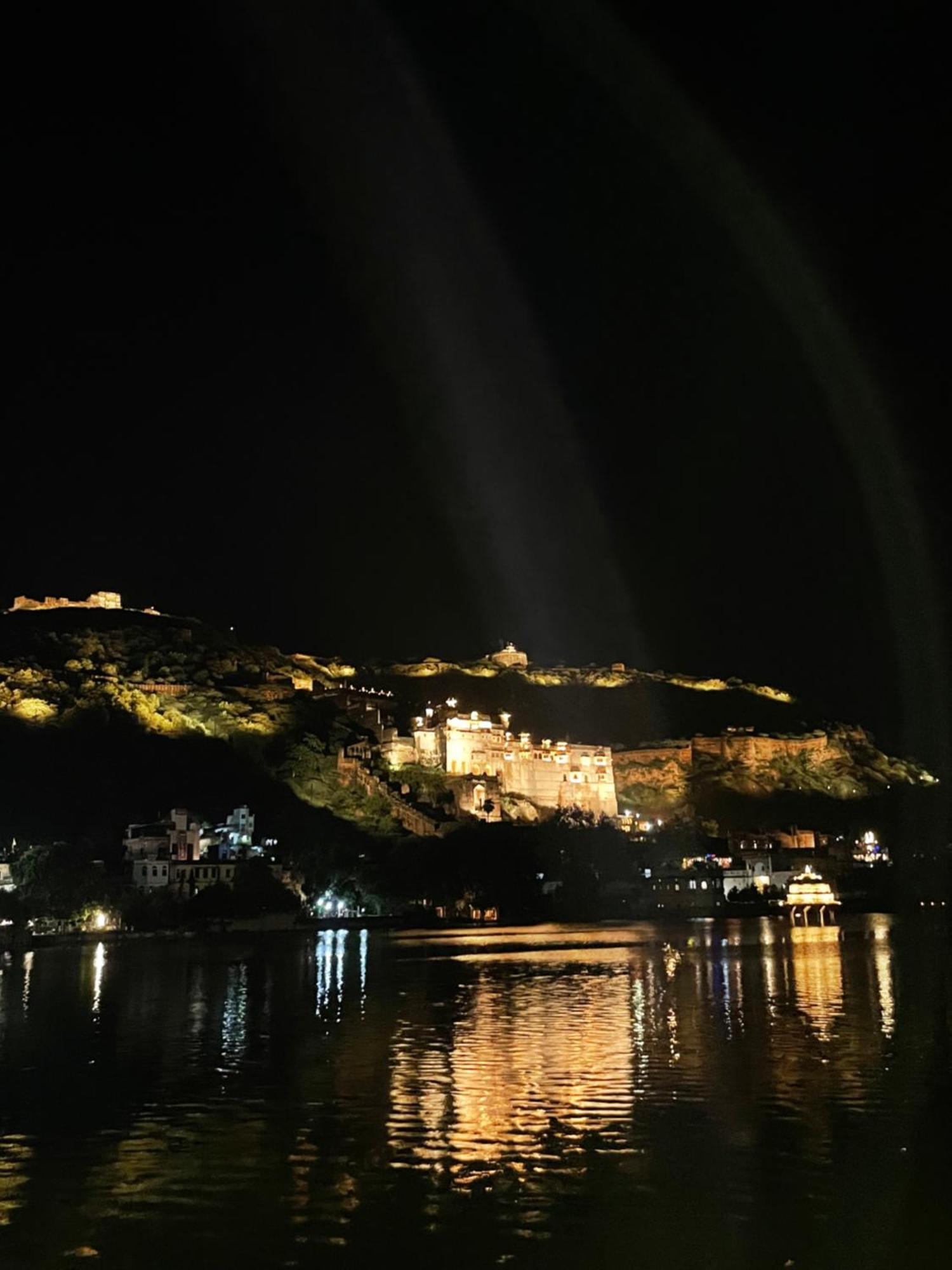 Haveli Katkoun Hotel Būndi Eksteriør billede